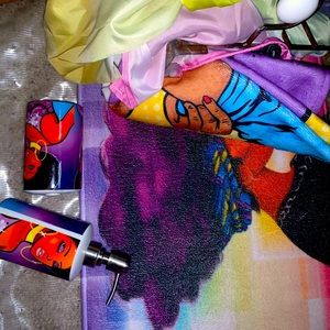 Beautiful African American women Bath Set